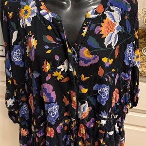 Anthropologie Josie top with Multicolor Floral Design